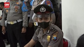 VIDEO: Polisi Yang Minta Pacarnya Gugurkan Kandungan Dipecat