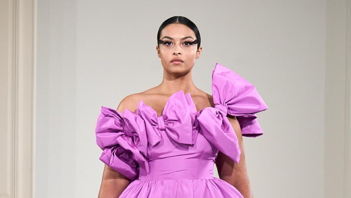 Valentino Tampilkan Banyak Model Senior dan Plus Size di Runway Koleksi Couture Terbaru