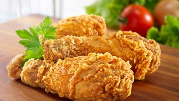 RESEP MENGGORENG AYAM CRISPY ALA KFC AGAR RENYAH TAHAN LAMA