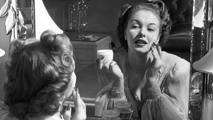 Ngeri! Begini 5 Efek Fatal dari Bahan Kosmetik Kuno yang Berbahaya dalam Sejarah, Bisa sampai Sebabkan Kematian!