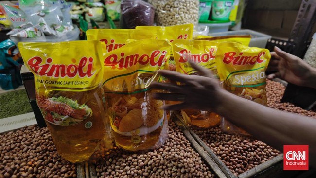 Kemendag akan mencabut izin usaha pengecer yang menjual minyak goreng di atas harga eceran tertinggi (HET) yang ditetapkan pemerintah.