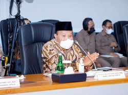 HNW Kritik Polri Petakan Masjid Cegah Radikalisme, Singgung KKB