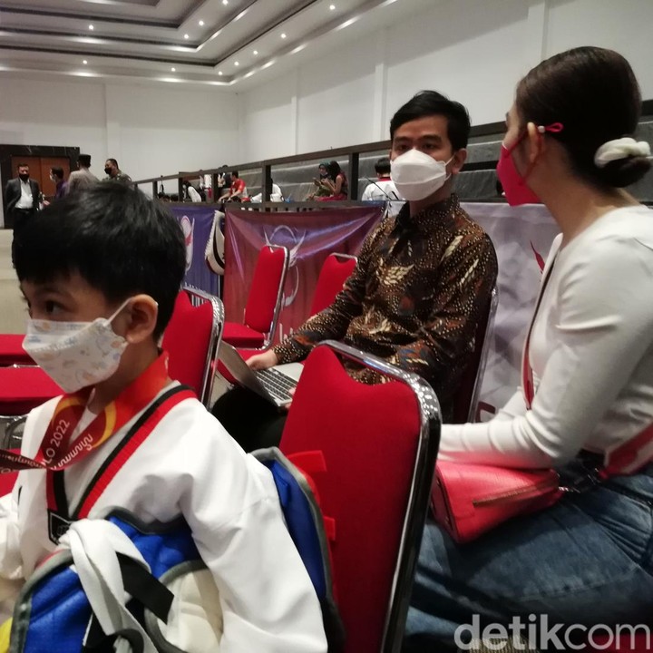 <p>Sementara itu Jan Ethes mengaku senang dan tidak takut saat tampil menghadapi musuhnya. "Senang, tidak takut," kata Jan Ethes. (Foto: Ari Purnomo/detikJateng)</p>