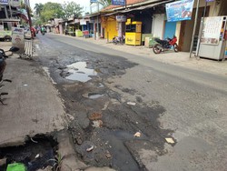 Pemkab Bogor Lanjutkan Perbaikan Jl Pabuaran, Maret Lelang Proyek