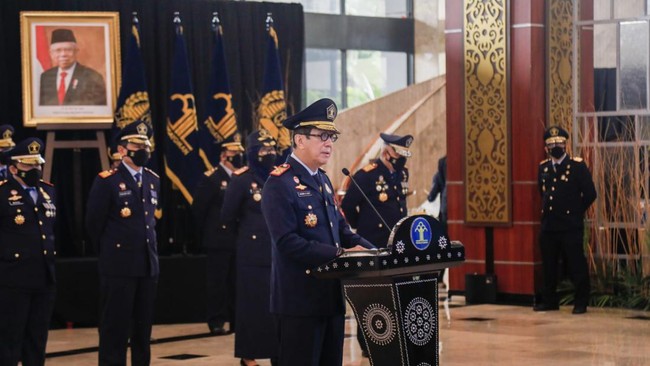 Aplikasi M-Paspor resmi diluncurkan. Masyarakat kini dapat menggunakan layanan paspor dengan lebih mudah, transparan, cepat, dan akuntabel.
