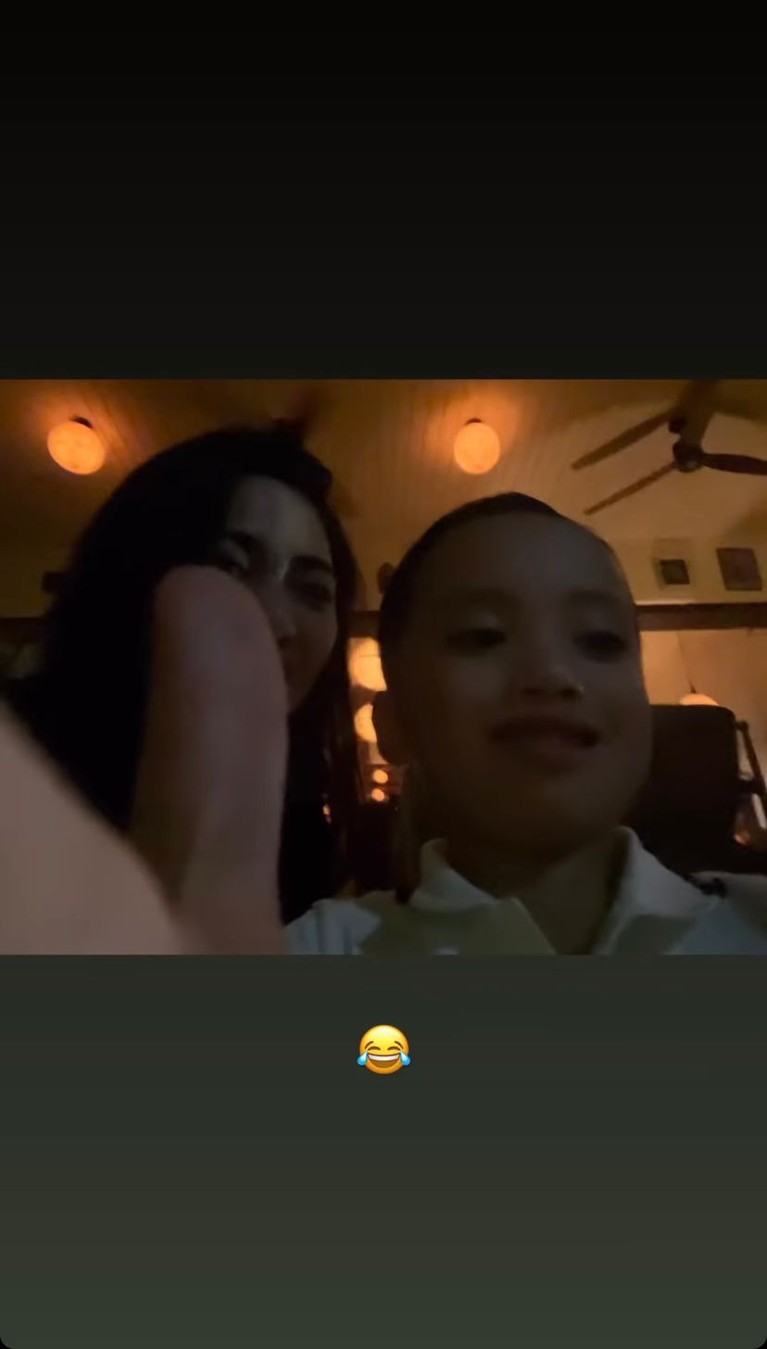Rachel Vennya dan Okin Rachel Vennya dan Okin kompak memamerkan kebersamaan usai dinner bareng yang diisukan rujuk. Yuk intip potretnya!
