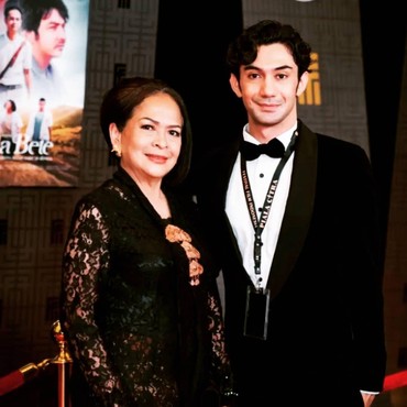 Ibunda Ulang Tahun, Reza Rahadian Siapkan Kejutan Spesial di Bali