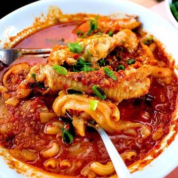 img-title Resep Diet Super Lezat: Seblak Jeletot Rendah Kalori ala Elaine Hanafi, yuk Cobain!