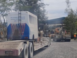 SIM Keliling di Mimika, Pakai Truk Kontainer & Tempuh Jarak 100 Km