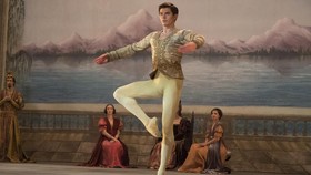 7 Rekomendasi Film Bertema Dance yang Asyik Ditonton