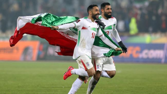Timnas Iran menjadi tim teranyar yang memastikan lolos ke putaran final Piala Dunia 2022 di Qatar. Berikut daftar tim negara yang lolos ke Piala Dunia 2022.