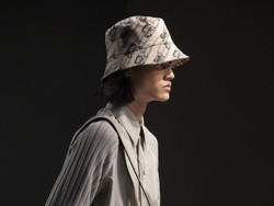 Model Surabaya Ungkap Alasan Dipilih Desainer Fendi untuk Milan Fashion Week
