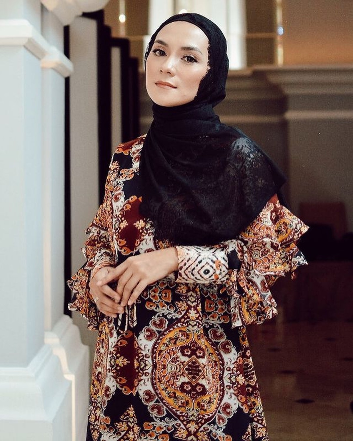 Gaya Hijab Enno Lerian