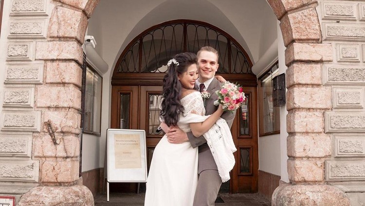 Mia dan Martin