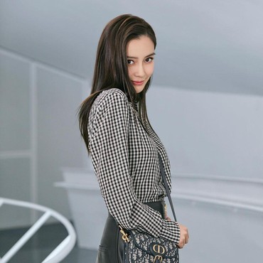 Angelababy Dikritik gegara Nonton Konser BLACKPINK di Hong Kong