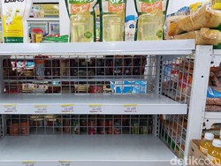 Balada Minyak Goreng Gaib di Negeri Kaya Sawit