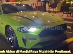 Broomm...! Ustaz Abdul Somad Bawa Ford Mustang Hadiri Subuh Akbar