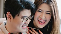 <p>Asty dan Hendra menikah pada tahun 2016 di Bali. Pernikahan keduanya digelar secara tertutup dan diam-diam. (Foto: Instagram @asty_ananta)</p>