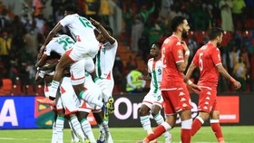 Burkina Faso ke Semifinal Piala Afrika dengan 10 Pemain
