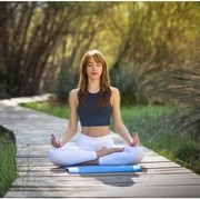 Ingin Melatih Diri Jadi Pribadi yang Tenang? Cobain Meditasi dengan Cara Ini, yuk!