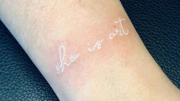 Tato Tinta Putih Memang Menggemaskan, tapi Ketahui 4 Hal Ini Sebelum Membuatnya