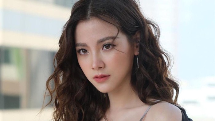 Selain A Little Thing Called Love, Ini Daftar Film yang Pernah Dibintangi oleh Baifern Pimchanok