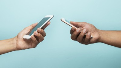 4 Guna NFC di Ponsel, Bukan Cuma Cek Saldo Uang Elektronik