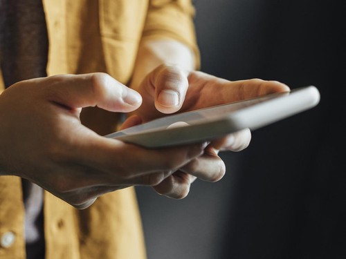 Tren Nanya ke Chatbot 'What's My Curse' Viral, Ini Kata Psikolog