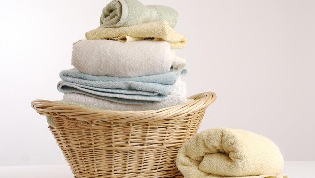 7 Tips Mencuci Handuk agar Lembut dan Bebas Bau Tak Sedap Jangan sampai handuk keras dan kaku atau berbau tak sedap saat digunakan. Simak tips mencuci handuk agar lembut segar.