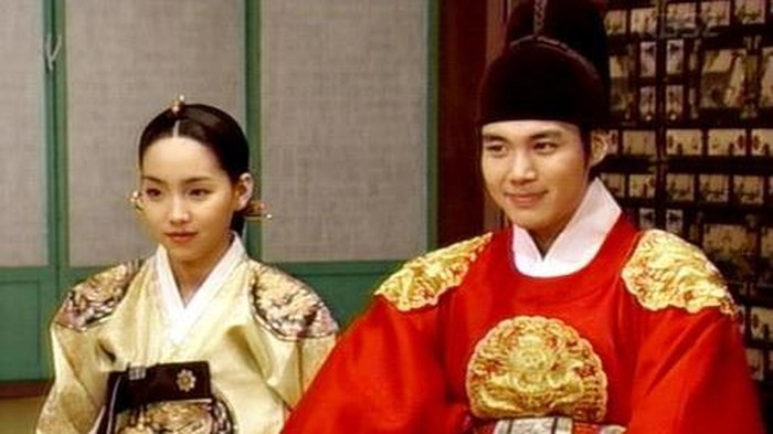 Ilustrasi ratu myeongseong/Foto: Allkpop/forum.allkpop.com