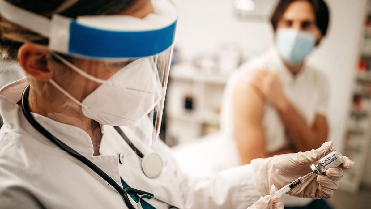 Alasan Vaksin Influenza Tahunan Penting, Manfaat dan Risikonya