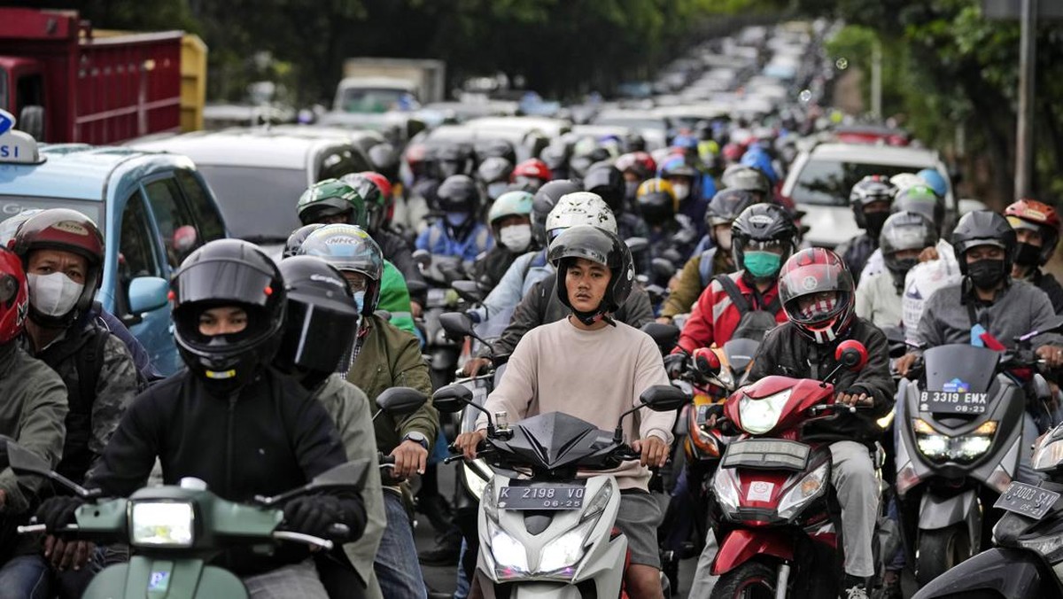 FOTO: Indonesia Masuk Gelombang 3 Covid-19