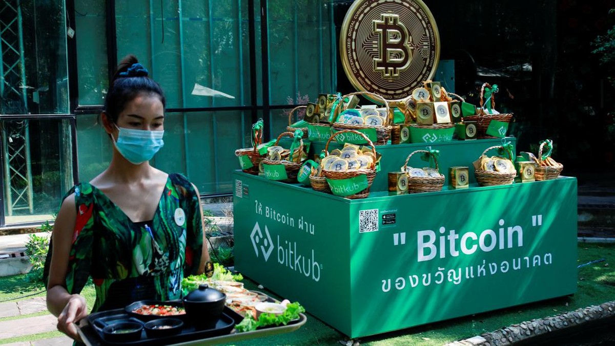 FOTO: Berkunjung ke Kafe Kripto di Thailand
