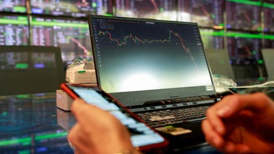 img-title Platform Kripto FTX Ajukan Bangkrut, CEO Resmi Undur Diri