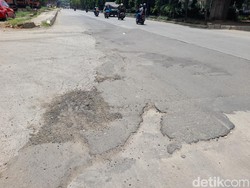 Pengerjaan Tali Air dan Perbaikan Jl DI Panjaitan Belum Dilanjut Lagi