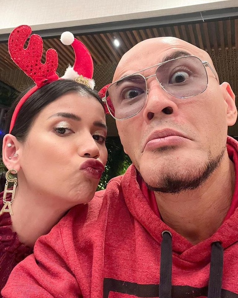 Potret Deddy Corbuzier dan Sabrina Chairunnisa Potret Deddy Corbuzier dan Sabrina Chairunnisa yang disebut jarang foto bareng.