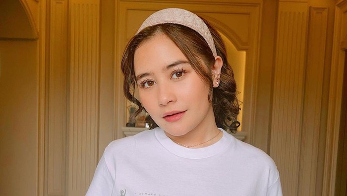 Tambah Sumber Kekayaan, Prilly Latuconsina Resmi Beli Persikota Tangerang! Tambah Sumber Kekayaan, Prilly Latuconsina Resmi Beli Persikota Tangerang!