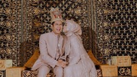 <p>Sebelumnya, acara pernikahan Ria Ricis dan Teuku Ryan digelar tak kalah mewah. Mereka menikah di salah satu hotel bintang lima kawasan Pondok Indah, Jakarta Selatan. (Foto: Instagram @canolaphoto @hisyam.sajin)</p>