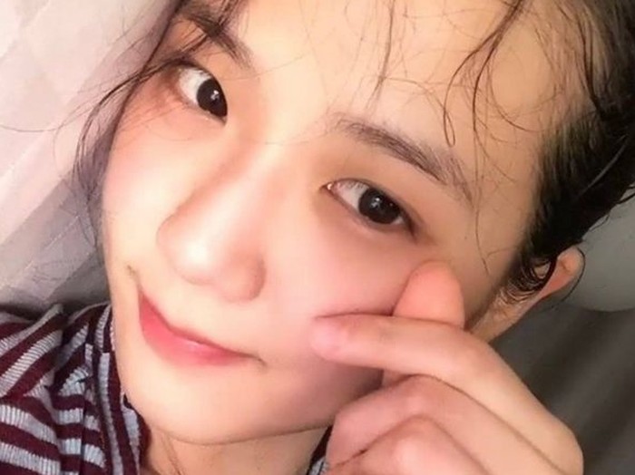 Sukses debut dengan drama Snowdrop, siapa sangka jika Jisoo 'BLACKPINK' ternyata tampil bare face selama syuting drama tersebut, lho! / foto: instagram.com/sooyaaa__