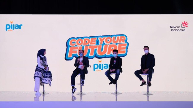 Guna menjaring dan mempersiapkan talenta digital di Indonesia, Leap-Telkom Digital (Leap) meluncurkan program beasiswa Pijar Camp dengan tema Code Your Future.