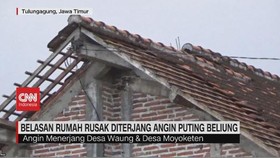 VIDEO: Belasan Rumah Warga Tulungagung Rusak Diterjang Angin Kencang