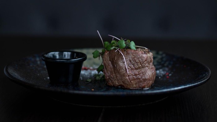 Tingkat Kematangan Daging Bisa Ungkap Kepribadianmu, Penyuka Steak Rare Orangnya Frontal!