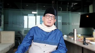 img-title Wasiat Dorce Gamalama Tak Dipenuhi Semua, Ini Pandangan Ustaz Zacky Mirza