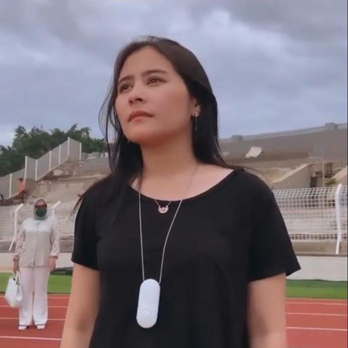 7 Potret Prilly Latuconsina