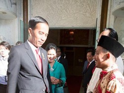 Menerka Gaji Ainun Najib yang Diminta Jokowi Pulang ke RI