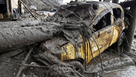 FOTO: Ekuador Hancur Lebur Digempur Banjir dan Longsor