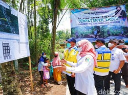 Usung Spirit Bangkit dari Pandemi, Bupati Ipuk Kembali Gelar Bunga Desa