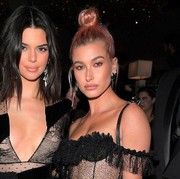 Beda Gaya Hailey Bieber, Kendall Jenner, dan Bella Hadid Mengenakan Outfit Pilates