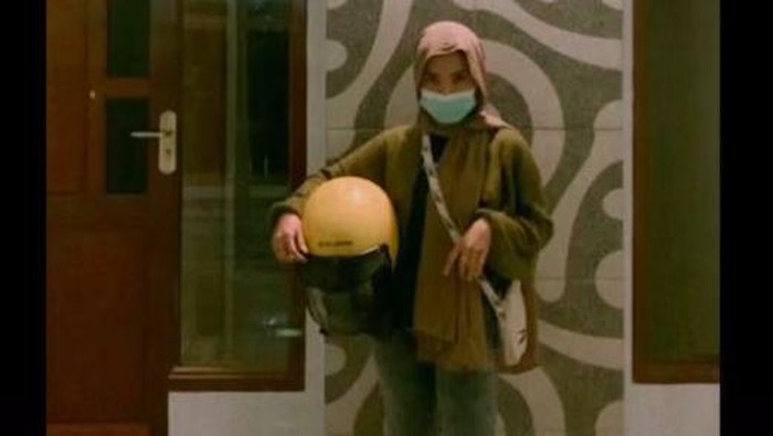 Hidayah, pengusaha muda Surabaya sukses bangun rumah untuk ortu
