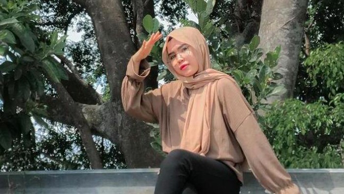 Hidayah, pengusaha muda Surabaya sukses bangun rumah untuk ortu